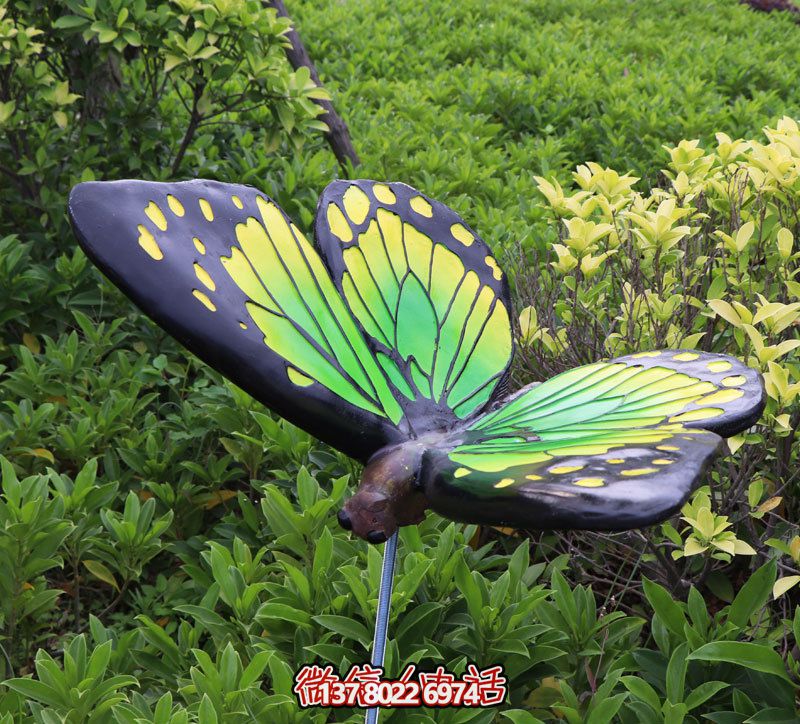 玻璃鋼蝴蝶雕塑，點亮操場創意之美