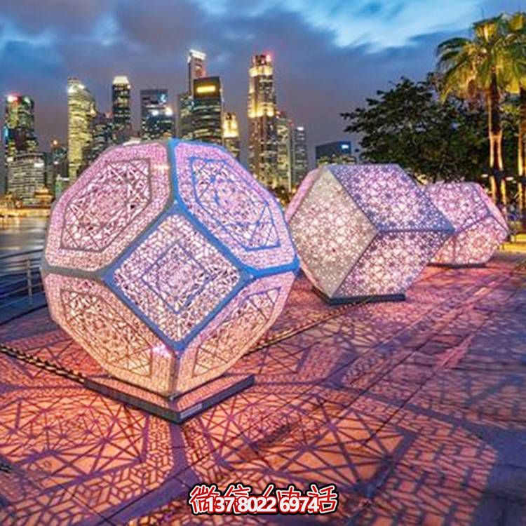 創(chuàng)意不銹鋼鏤空景觀雕塑，添彩美化戶外廣場