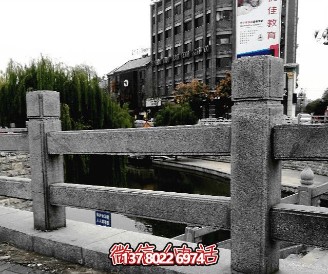 簡易裝飾性圍欄，讓你的街道和湖邊更加美麗