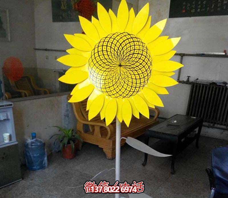 不銹鋼游樂園草坪擺放雕塑，向日葵裝飾
