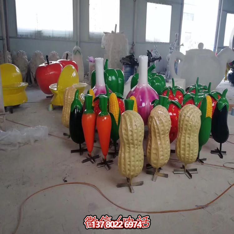 高品質(zhì)玻璃鋼雕塑，為您的園林景觀提供新鮮水果蔬菜