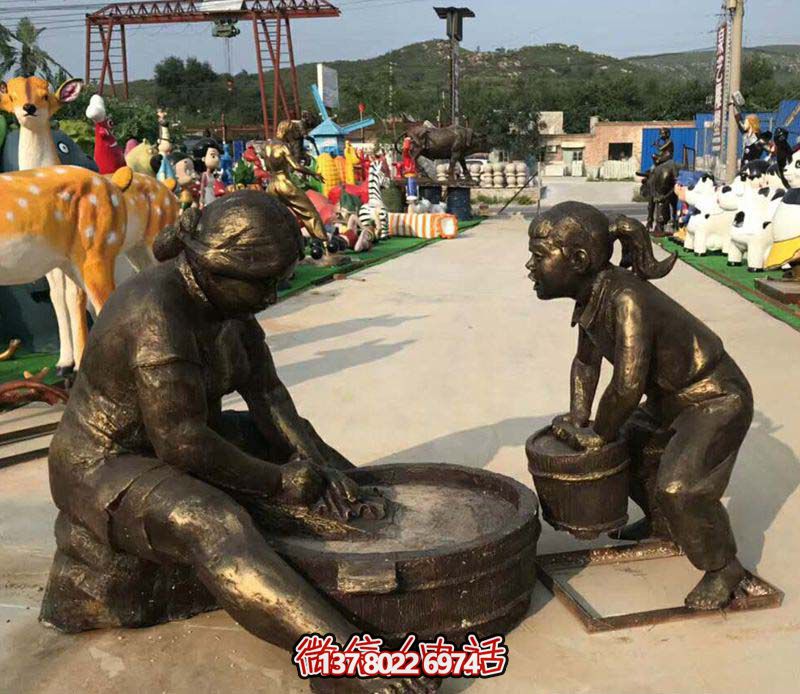 【親情無價(jià),母親洗衣服記憶——母親洗衣服銅雕雕塑景區(qū)】 【親情無價(jià),母親洗衣服記憶——母親洗衣服銅雕雕塑景區(qū)】