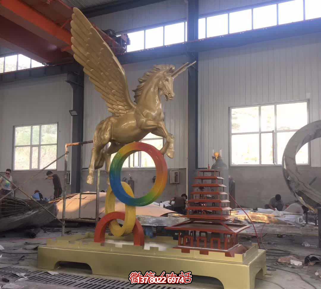 雕塑造型玻璃鋼創意飛馬跨越 雕塑造型玻璃鋼創意飛馬跨越